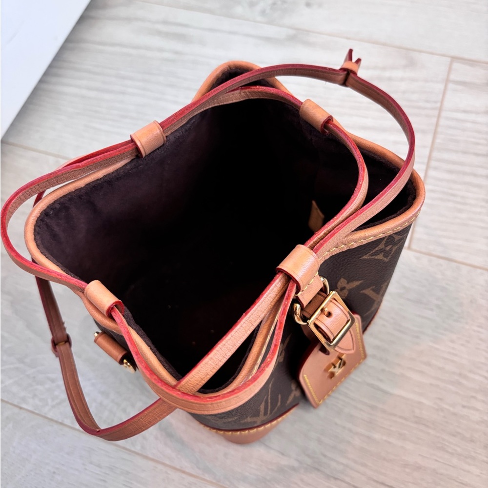 Louis Vuitton noe purse - Picture 8 of 16